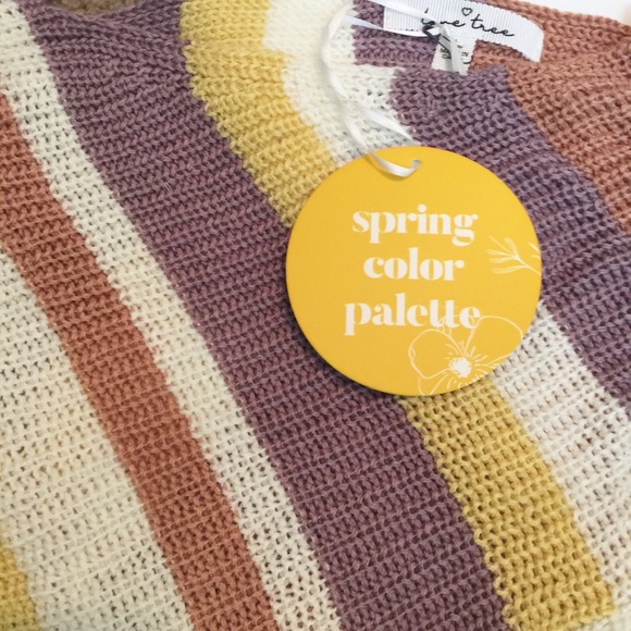 LAST SIZE MEDIUM Twist Back Striped Top - Picture 6 of 7